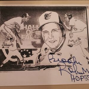 MLB - Brooks Robinson - Baltimore Orioles - Hall Of Fame (1983) - Autographed Do
